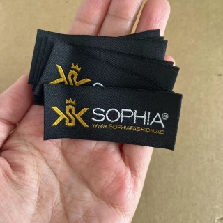 clothing labels 