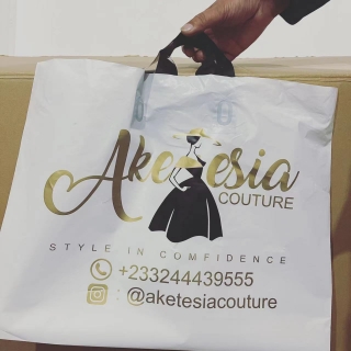 handle plastic bags for 
